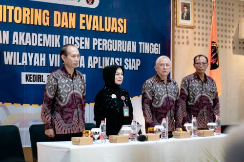 Monitoring Jabatan Akademik Dosen LLDIKTI Wilayah VII Digelar di Universitas Kadiri: Komitmen terhadap Mutu Pendidikan